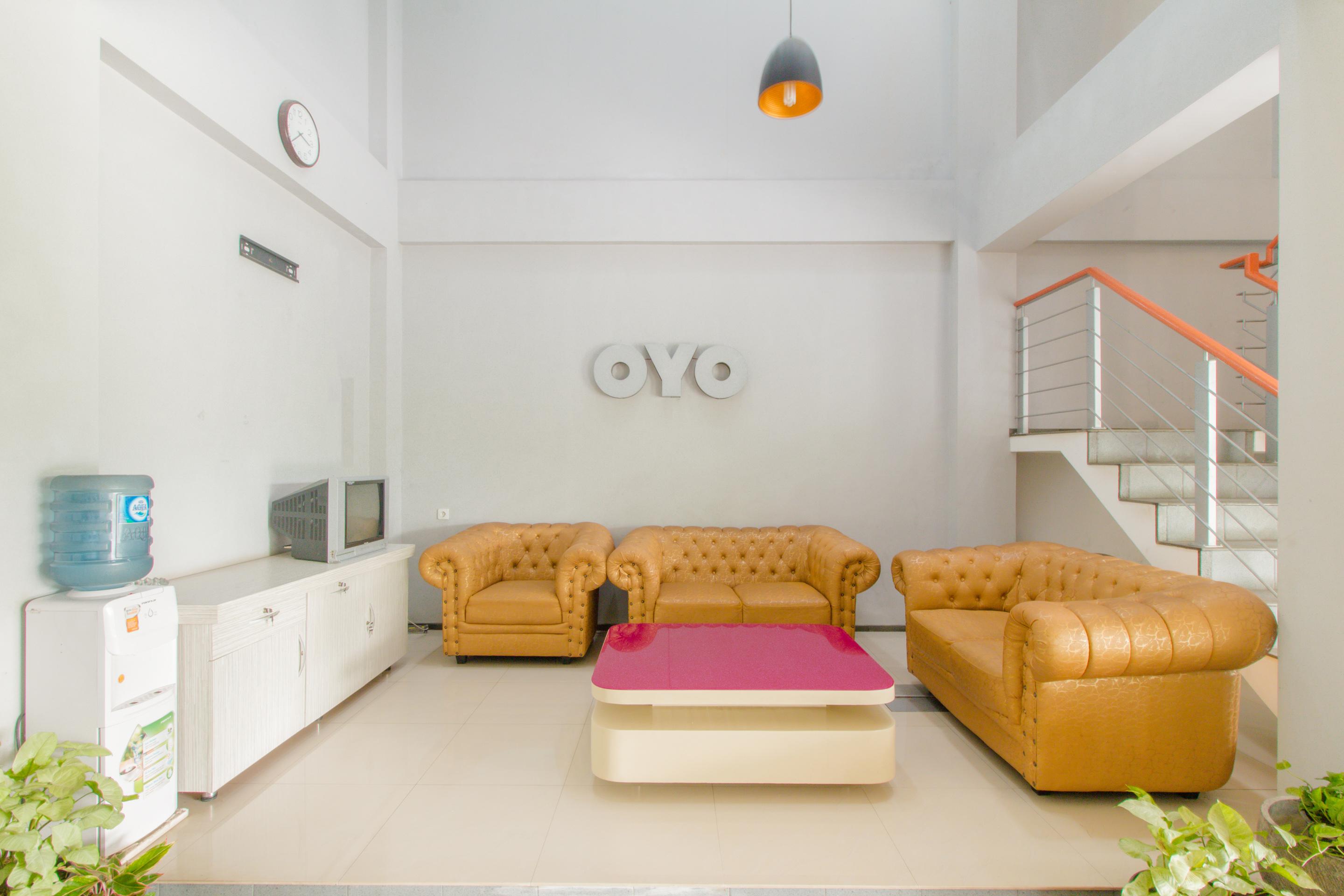 Oyo 871 Aira Costel Hotel Cianjur Kültér fotó